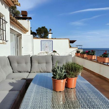 Appartement Tamariu Platja - Penthouse On Passeig Del Mar. Extérieur photo