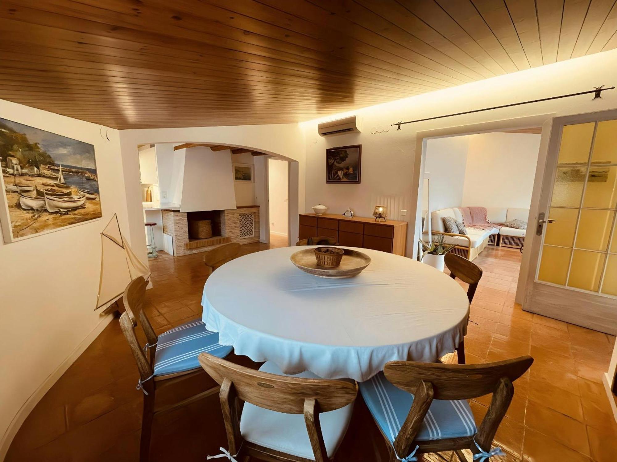 Appartement Tamariu Platja - Penthouse On Passeig Del Mar. Extérieur photo