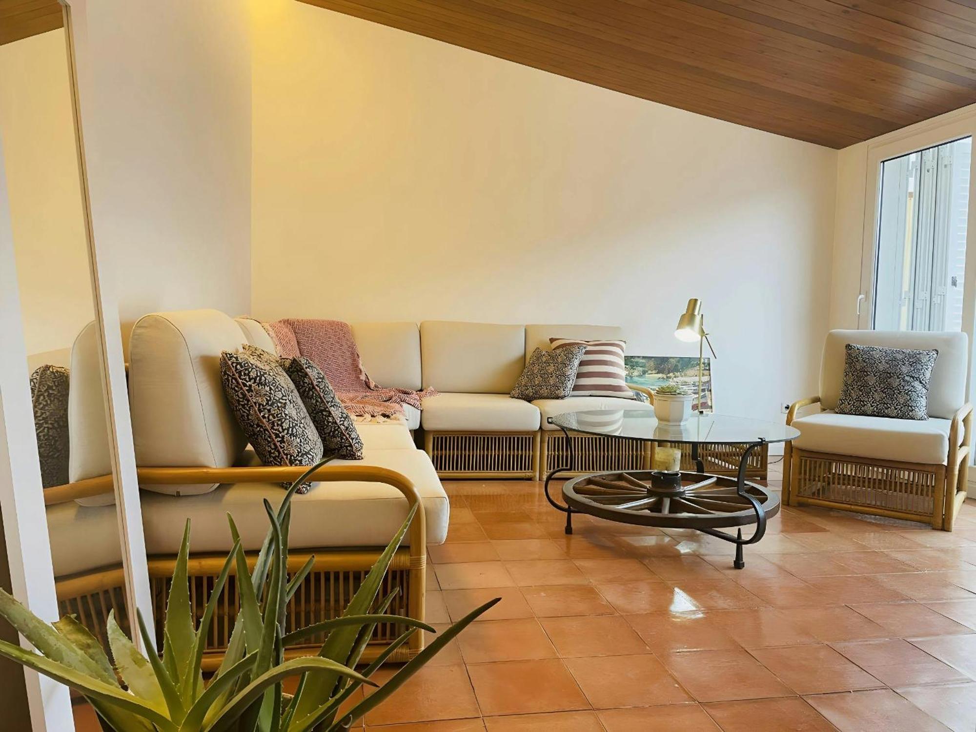 Appartement Tamariu Platja - Penthouse On Passeig Del Mar. Extérieur photo